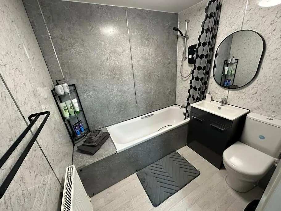 Modern And Stylish 1-Bed Apartment In Dundee City Centre - Perfect For Short Or Long Stays & Contractors United Kingdom