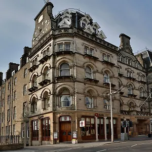 Western Queens Hotel