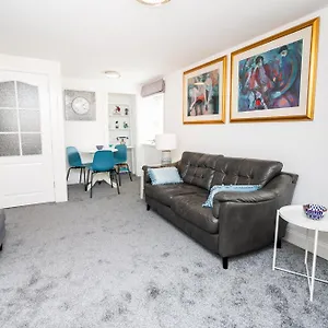 Seaview Apartment